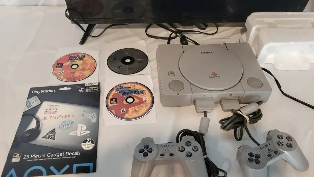 Sony PlayStation PS1 Console Bundle CIB Original Box DDR Game 2 Controllers Mem